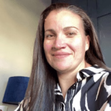 testimonial_https:contentsquare.comwp-contentuploads202404Helen-Admiral.png